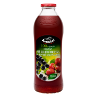 玫瑰果黑醋栗的果肉汁